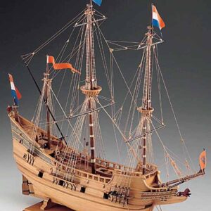 Half Moon 1:50 Scale