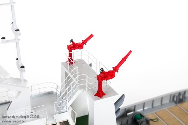 JONNY HARBOR TUG (1:32)