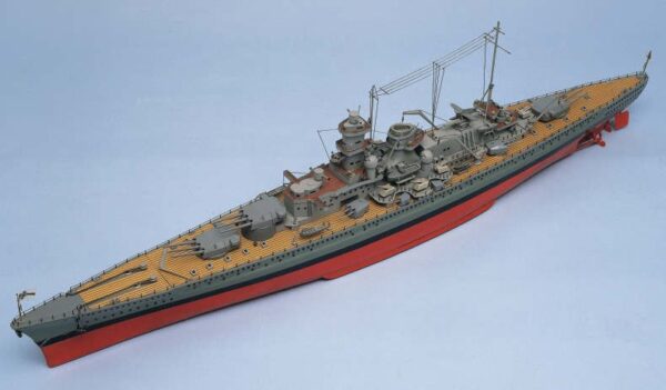 SCHARNHORST BATTLESHIP AND FITTINGS SET- 1:200