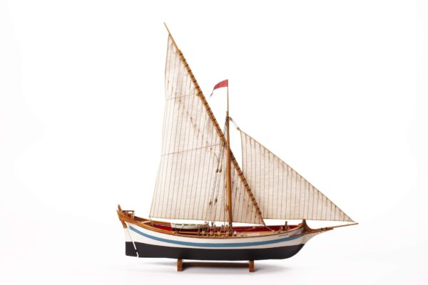 Le Martegaou by Billing Boats
