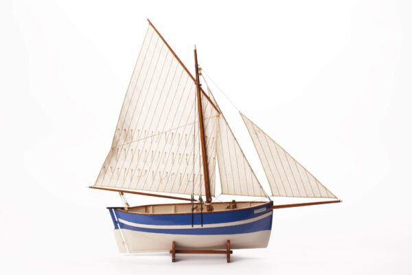 Esperance by Billing Boats