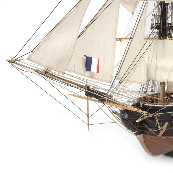 OcCre Model Ship Belle Poule - Image 2
