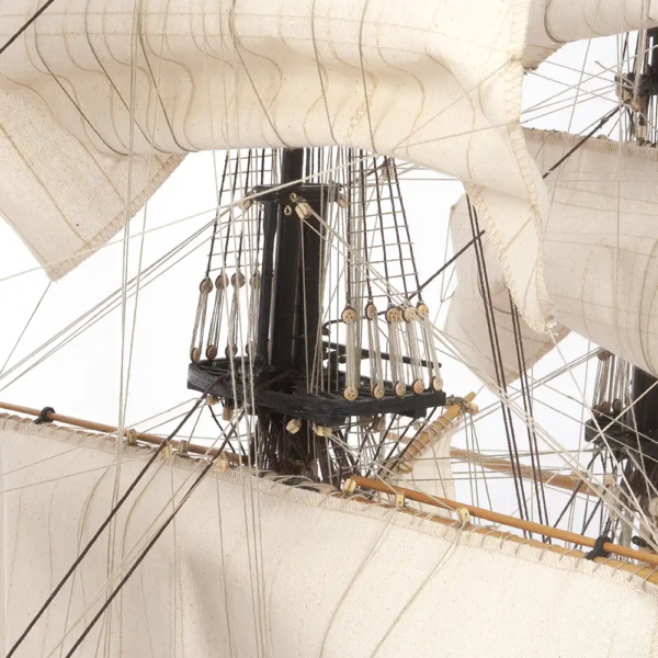 OcCre Model Ship Belle Poule - Image 7